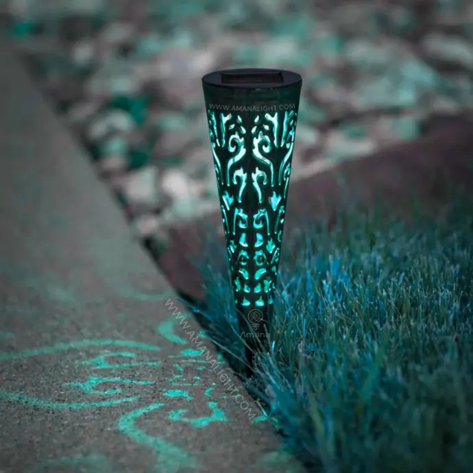 Solar-powered outdoor landscape lighting with LED fixtures – perfect for illuminating gardens, pathways, parks, and public spaces with energy-efficient, low-maintenance lighting.
