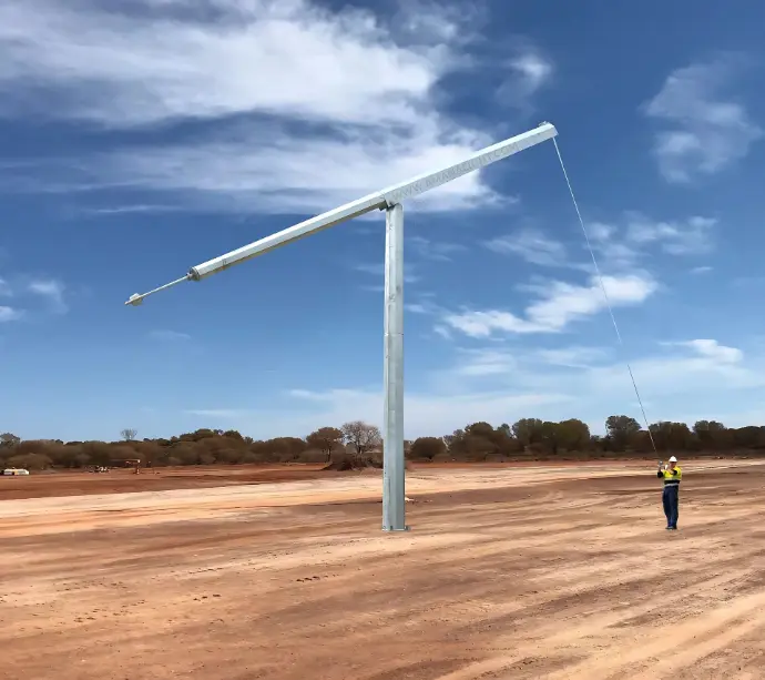 High-Mast Mid-Hinged Pole with Floodlights – Galvanized Steel Pole Designed for Efficient Lighting in Sports Fields, Airports, Railway Stations, and Large Outdoor Spaces.