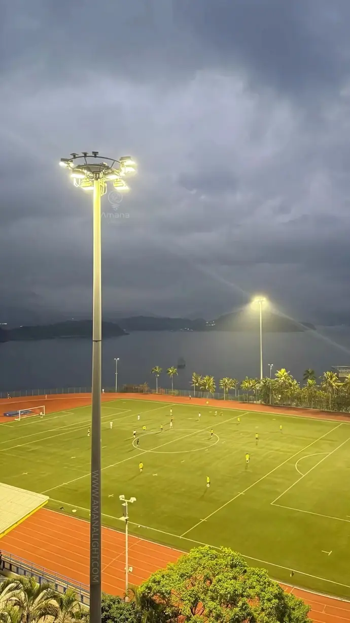 Stadium Lighting Poles – High-Mast Structures Designed for Floodlight Systems in Sports Fields, Football Stadiums, Tennis Courts, and Outdoor Arenas. Engineered for Optimal Light Distribution, Glare Control, and Compliance with International Sports Lighting Standards. Available in Galvanized Steel and Custom Heights.