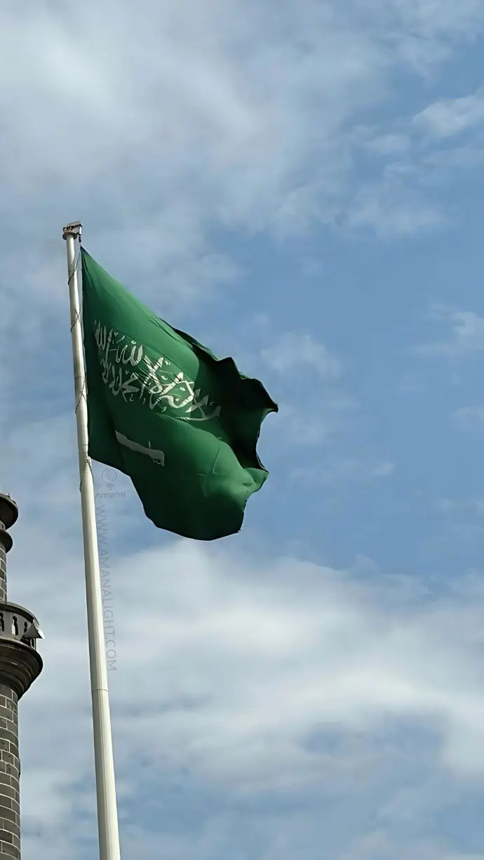 Flag Poles – Durable Outdoor Poles for Flags in Public Spaces, Government Buildings, Commercial Complexes, Parks, and Events. Manufactured from Galvanized Steel or Aluminum, Designed for High Wind Resistance and Easy Maintenance. Available in Various Heights and Customizable for National, Corporate, and Decorative Flags.